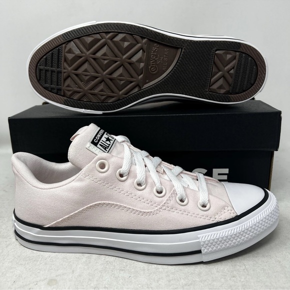 Converse Women's Light Pink Low-Top Sneakers Zise 10‎ NEW - Picture 13 of 13